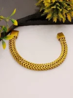 Luxury Gold Byzantine Chevron Link Bracelet for Men - Image 6