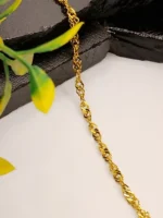 Gold Singapore Chain Necklace – Elegant Spiral Link Design - Image 4