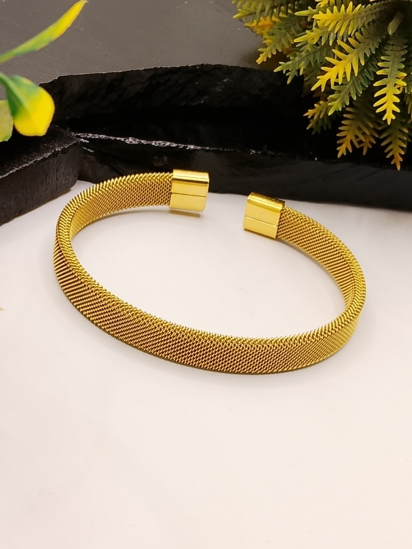 Gold Mesh Cuff Bracelet Luxury Gold Plated Flexible Woven Mesh Openable Bangle with Clasp - Image 1